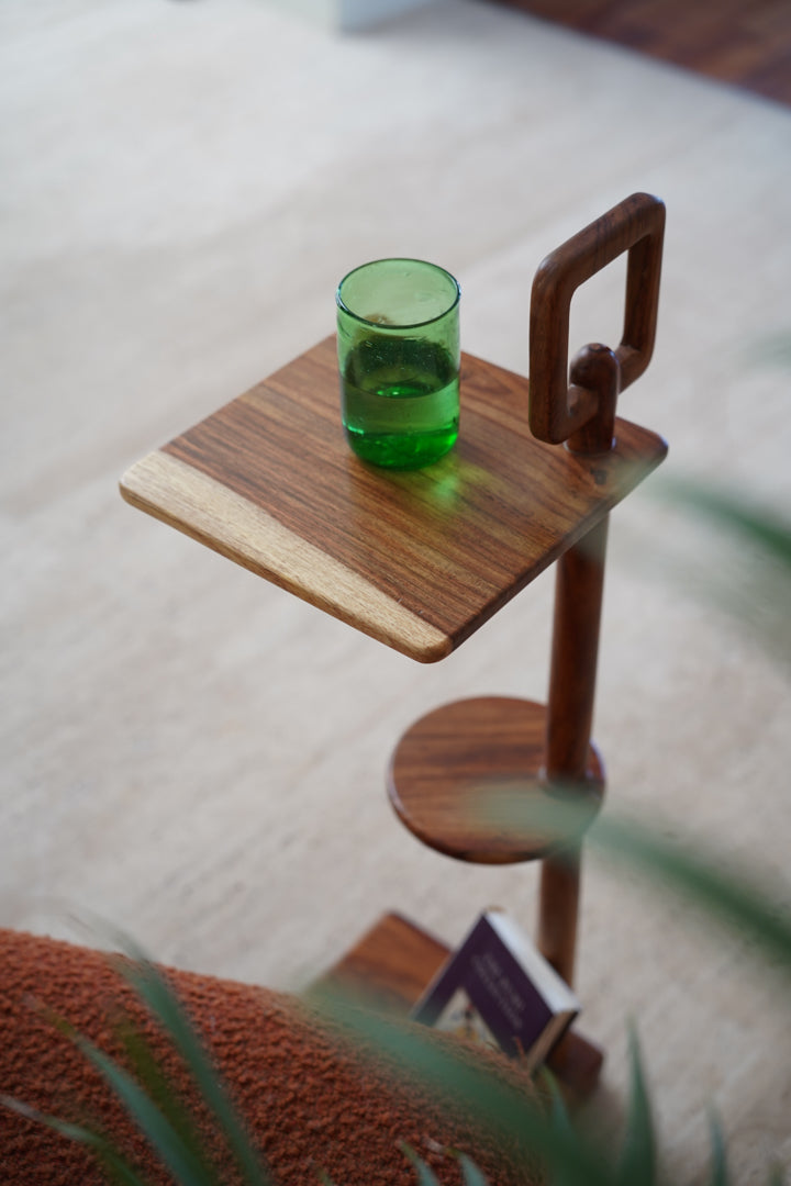 Three level handrest