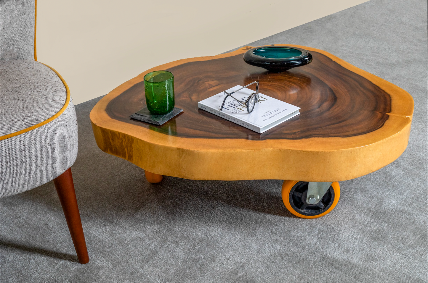 Ormaa Medium Side Table on Wheels