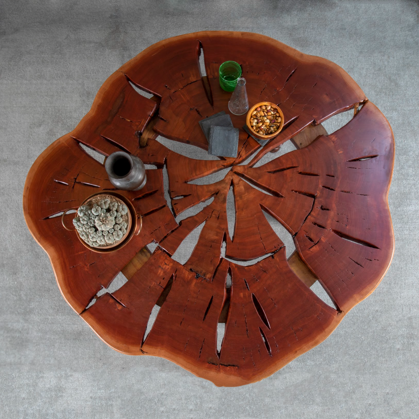 The Round Hearted Table